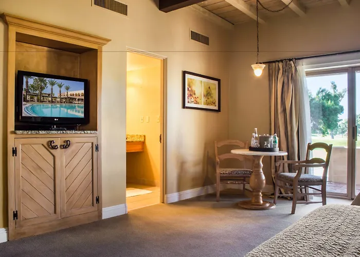 Omni Tucson National & Casas Adobes
